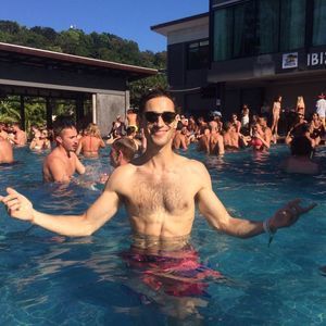 Meet your Posher, Andrew